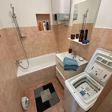 Ceska 23 * Братислава