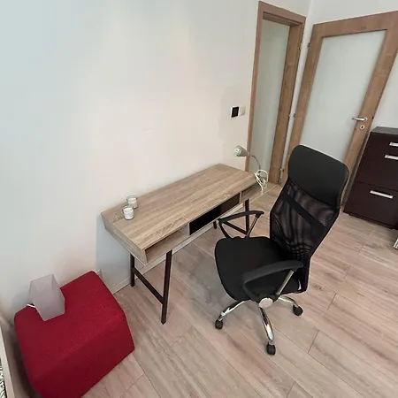 Ceska 23 Апартаменты *